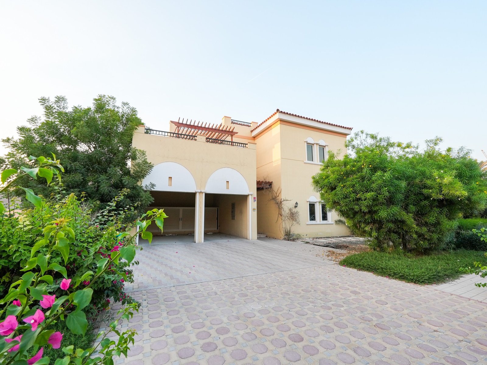 5 BHK Villa for sale in The Centro (AED 9,999,950)