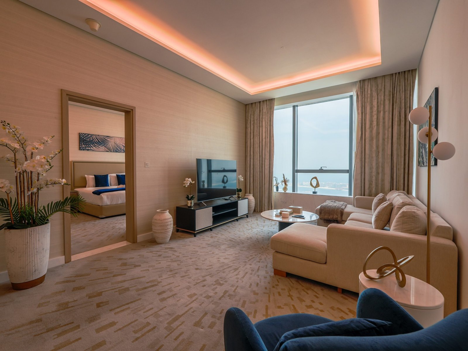 1 BHK apartment for sale in The Palm Tower (AED 4,000,000)